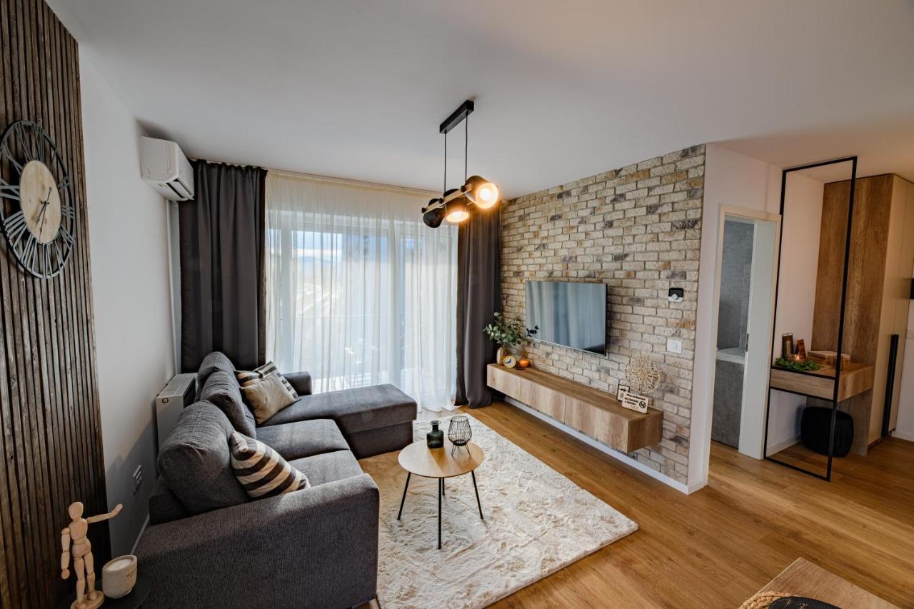 Ara Apart Hotel Брашов Экстерьер фото